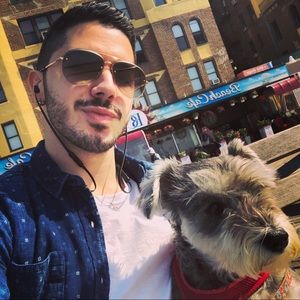 Meet your Posher, Ari